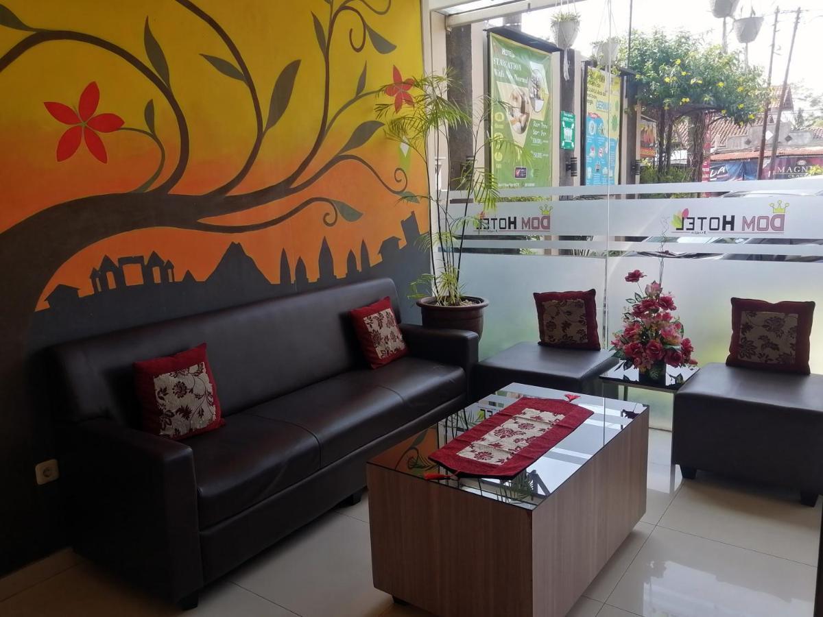 Dom Hotel Jogja Ngaglik Dış mekan fotoğraf